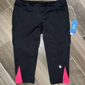 NWT MPG cropped leggings Black Pink sz Large